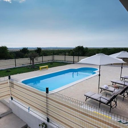 Kuca Za Odmor M&J Villa Бенковац Екстериор снимка