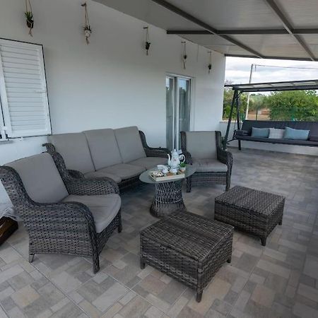 Kuca Za Odmor M&J Villa Бенковац Екстериор снимка