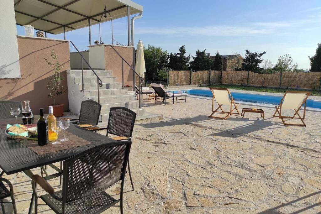 Kuca Za Odmor M&J Villa Бенковац Екстериор снимка