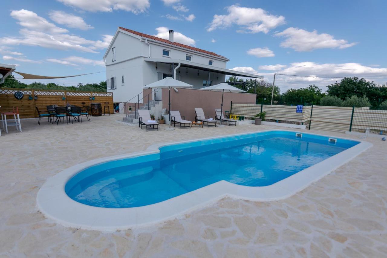 Kuca Za Odmor M&J Villa Бенковац Екстериор снимка