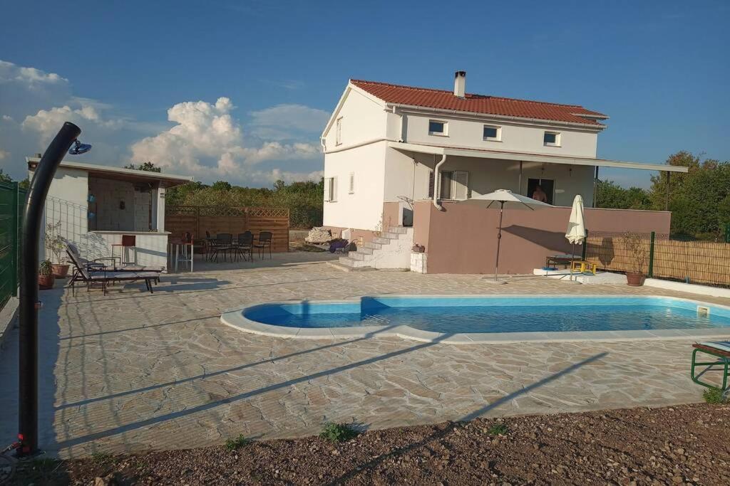 Kuca Za Odmor M&J Villa Бенковац Екстериор снимка