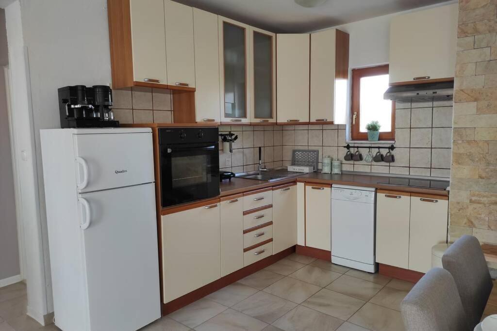 Kuca Za Odmor M&J Villa Бенковац Екстериор снимка