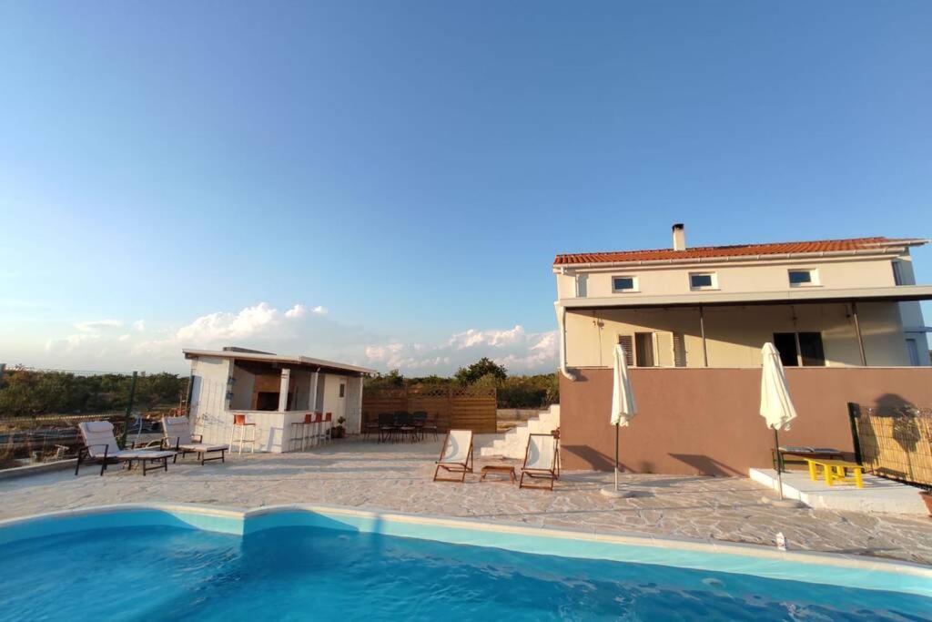 Kuca Za Odmor M&J Villa Бенковац Екстериор снимка
