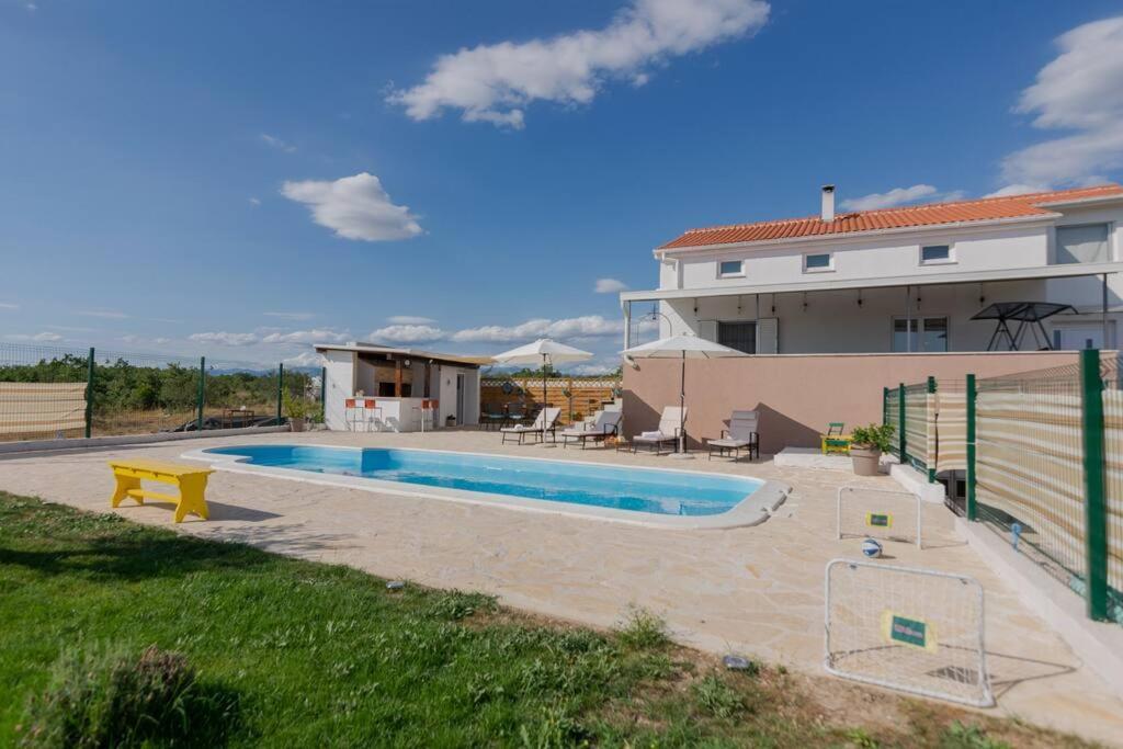Kuca Za Odmor M&J Villa Бенковац Екстериор снимка