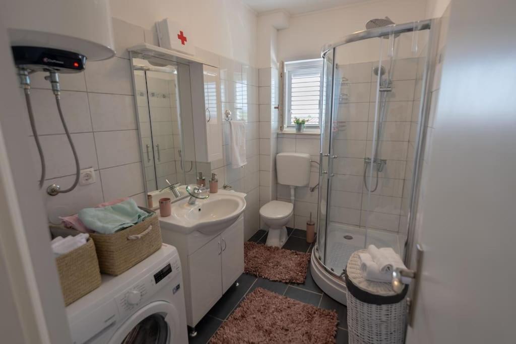 Kuca Za Odmor M&J Villa Бенковац Екстериор снимка
